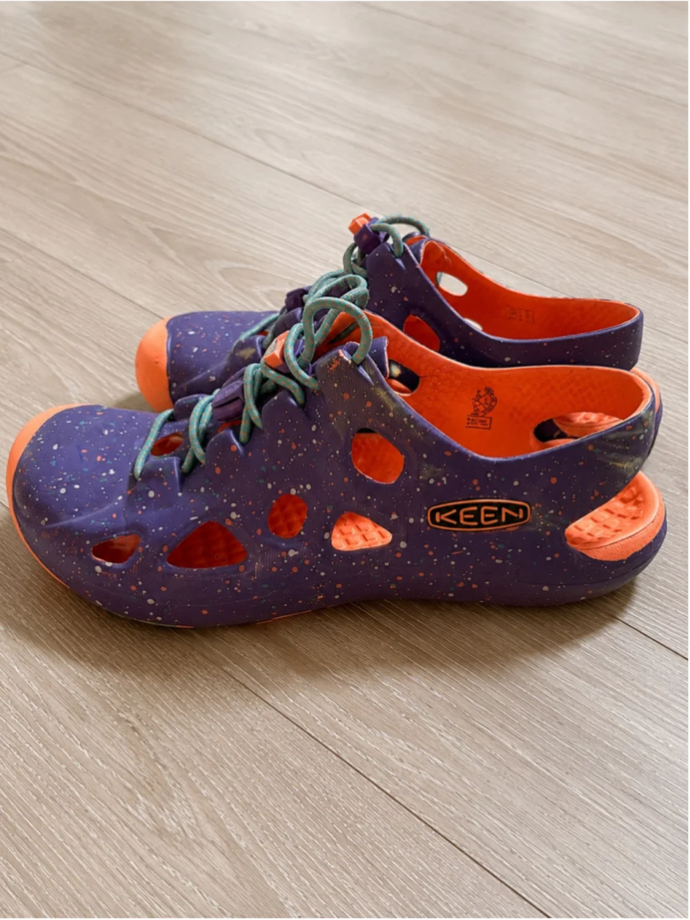 KEEN Kids Newport H2 Water Shoes Youth Size 2 Purple Orange Sport Sandals